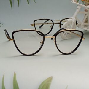 Geometric Photochromic Glasses – Adaptive UV Protection