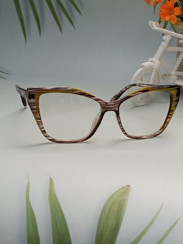 Wide Frame Photochromic Glasses – Unisex Transition Eyewear