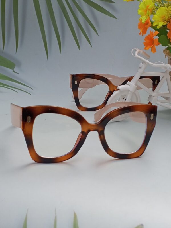 Bold Cat-Eye Anti-Blue Light Glasses