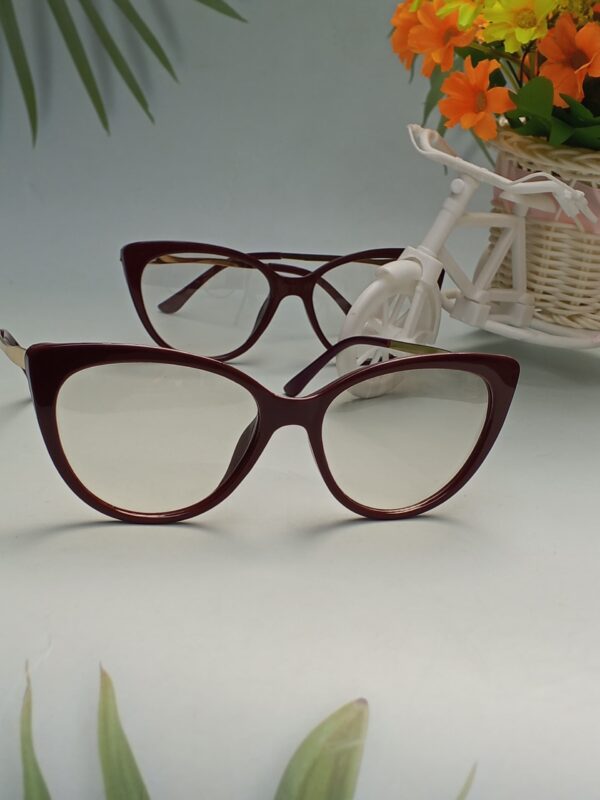 Bold Edge Photochromic Glasses – Stylish UV Protection for Everyday Wear
