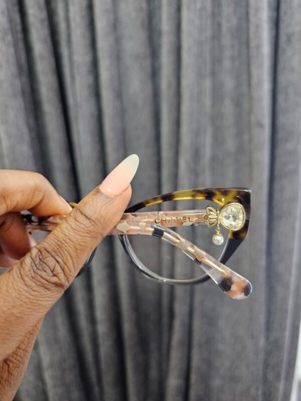 Tortoise Shell Winged Cat-Eye Acetate Glasses - Image 2