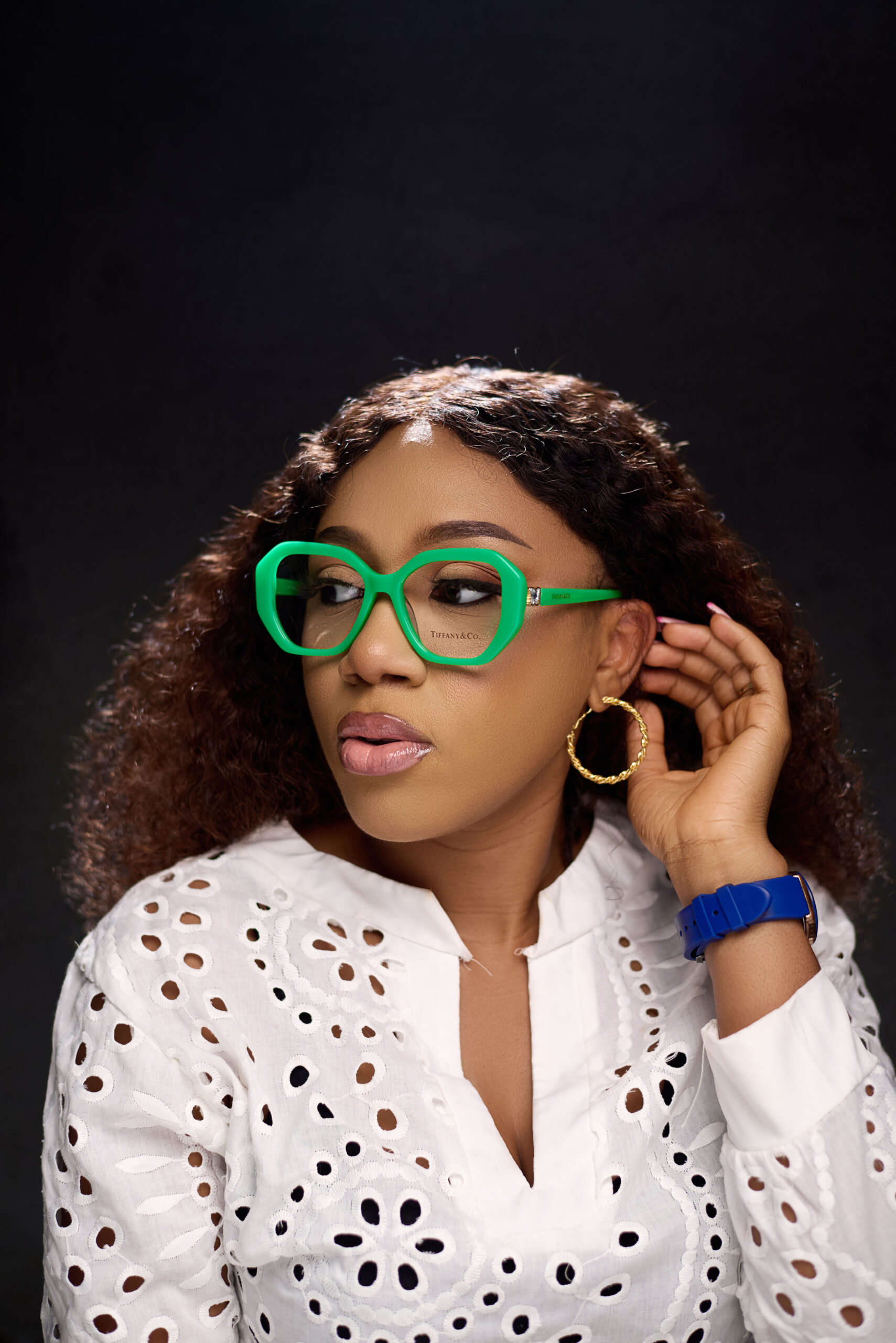 A customer wearing Reflectz_Shades Premium Acetate frames